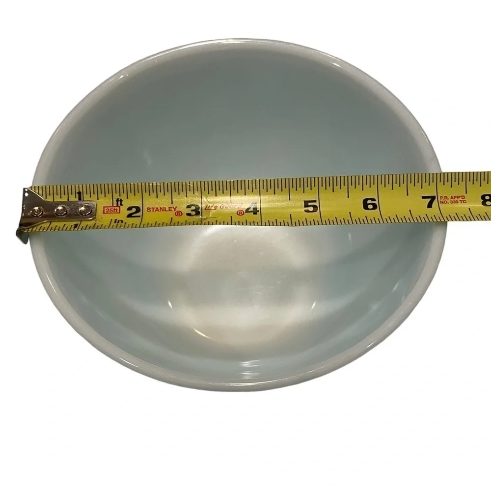 Pyrex Robin’s Egg Turquoise Blue Mixing Bowl 402 1.5 Quart Mid Century Modern